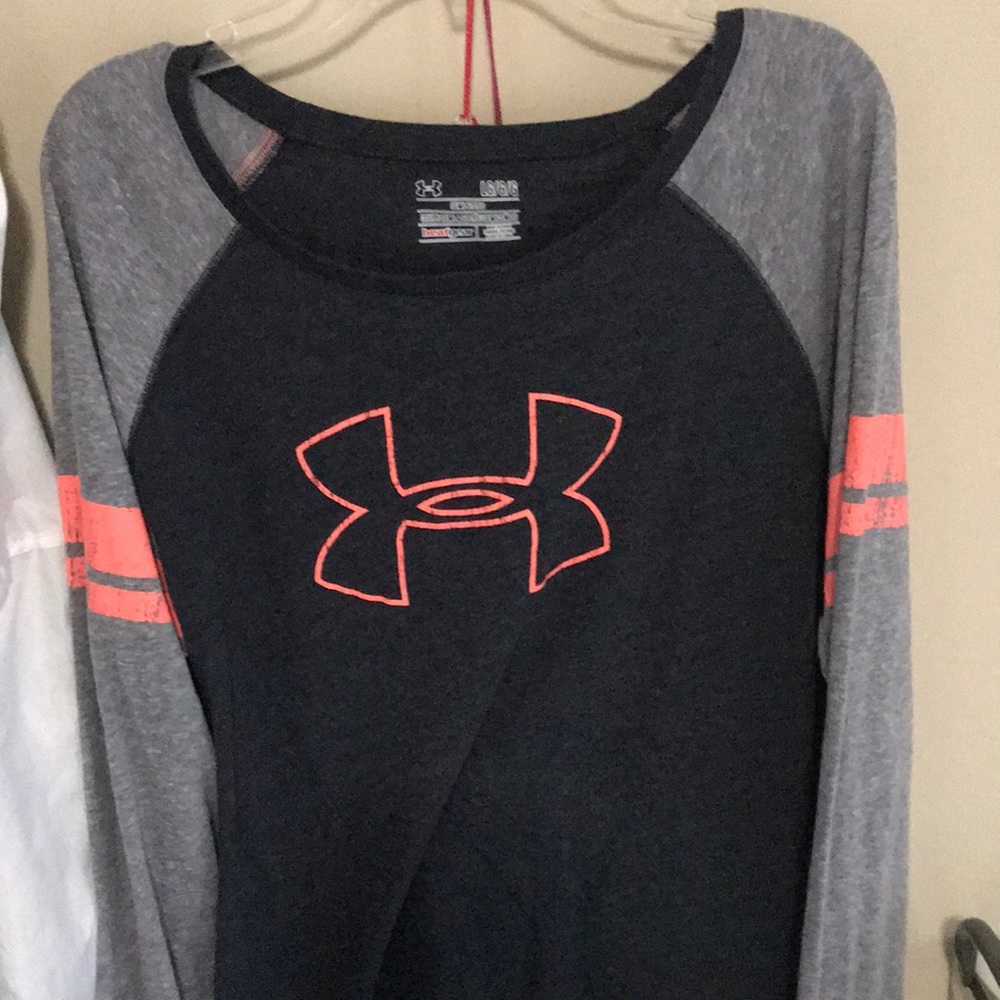 Under Armour t shirt